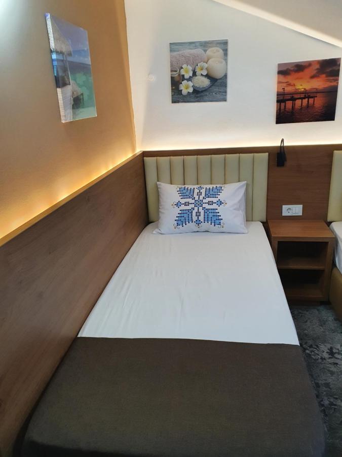 Stay Inn Rediu Valea Lupului  Bagian luar foto