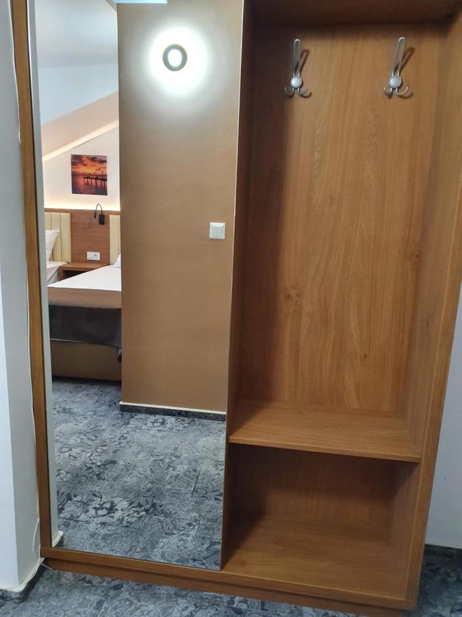 Stay Inn Rediu Valea Lupului  Bagian luar foto