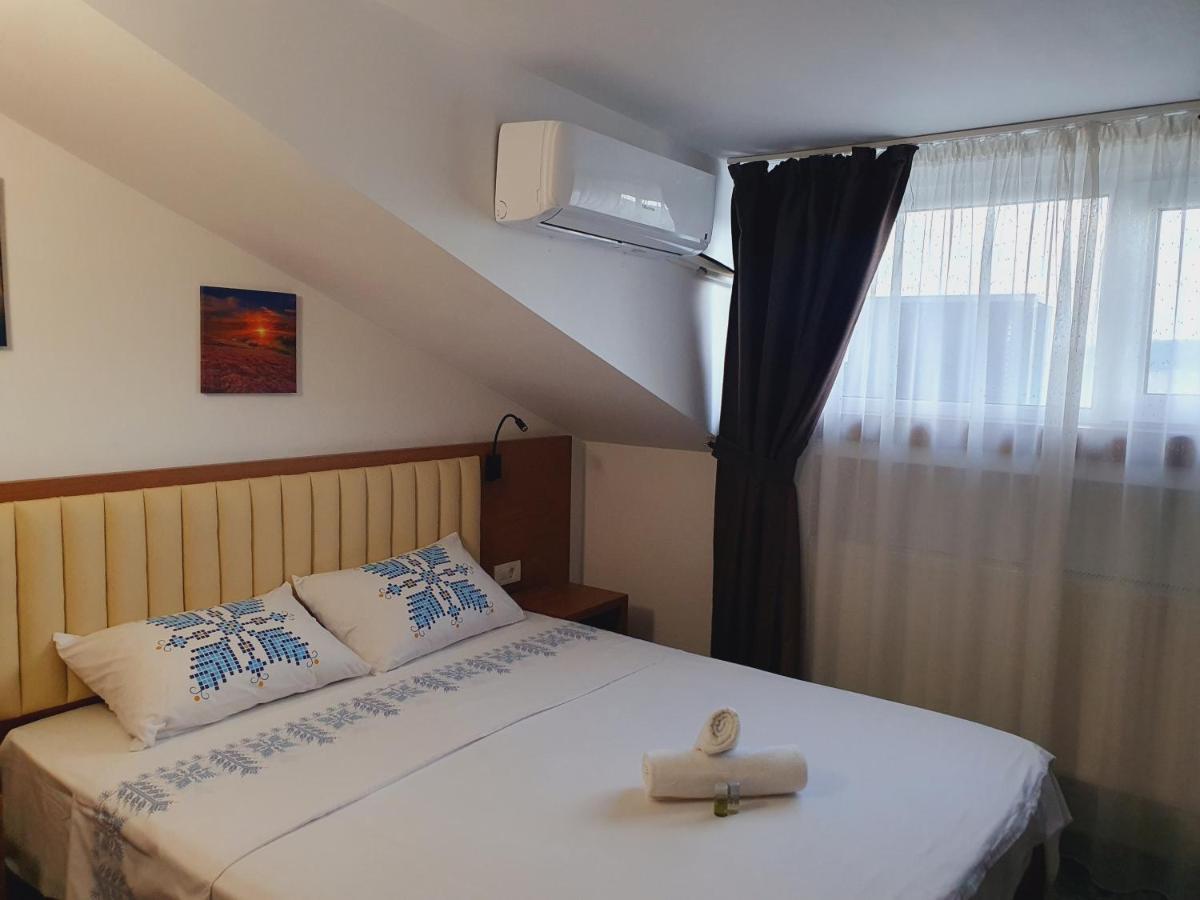 Stay Inn Rediu Valea Lupului  Bagian luar foto