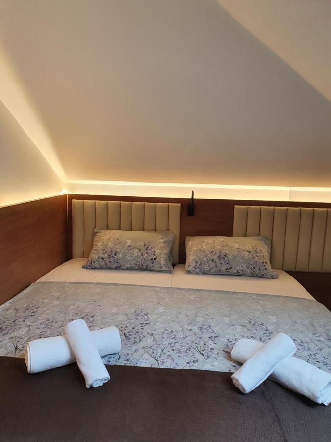 Stay Inn Rediu Valea Lupului  Bagian luar foto